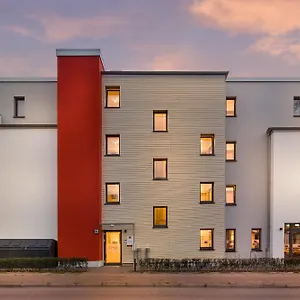 Aparthotel Signature East
